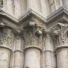 Les chapiteaux du portail ouest ont été restaurés par ?