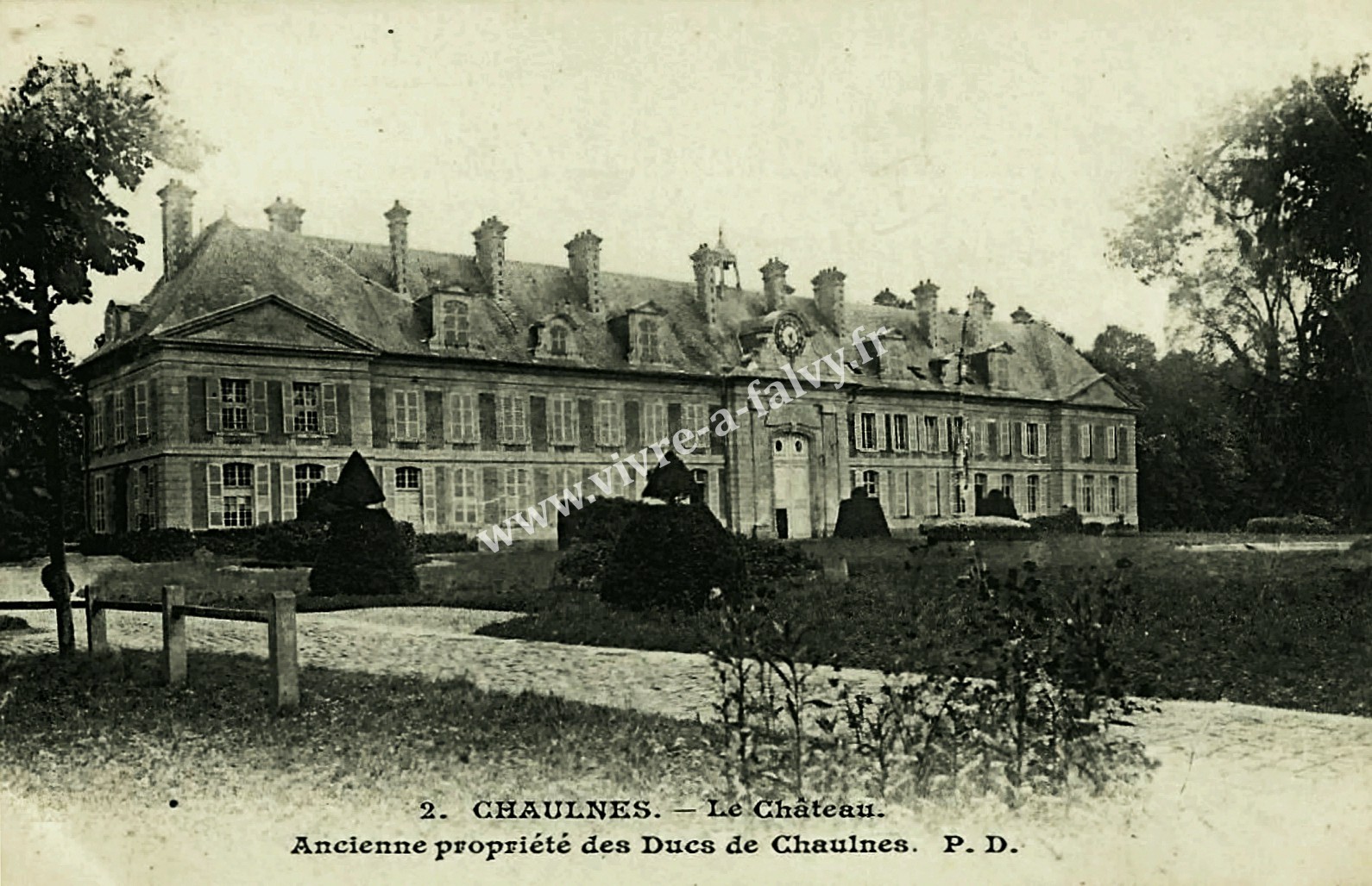 1 chaulnes le chateau 2