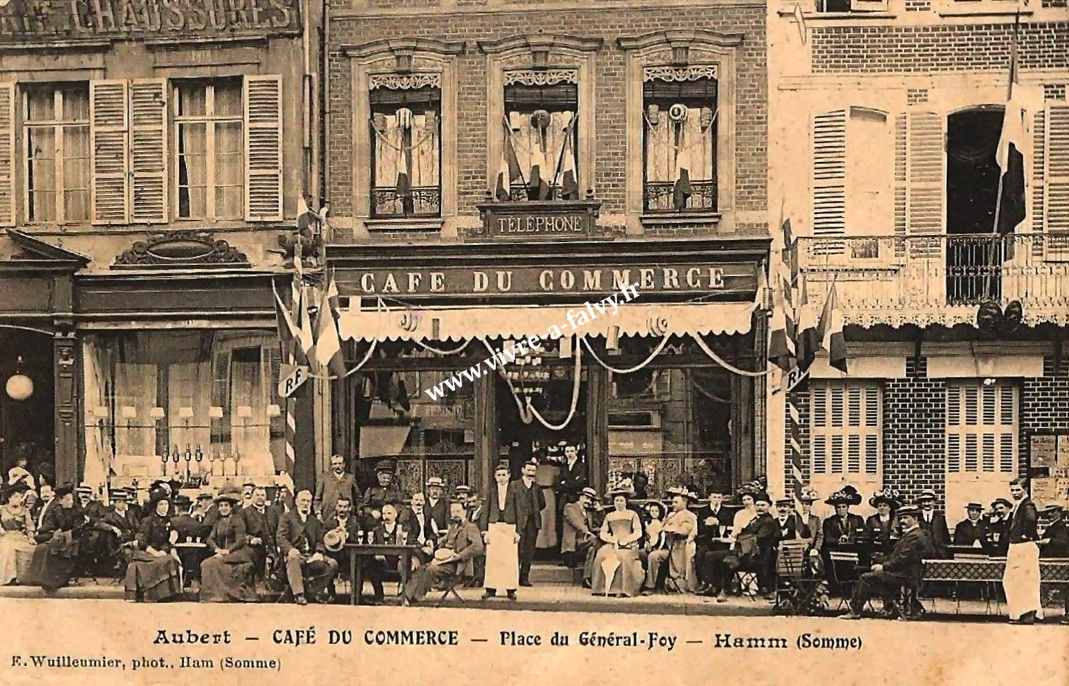 1 ham aubert cafe du commerce place du general foy