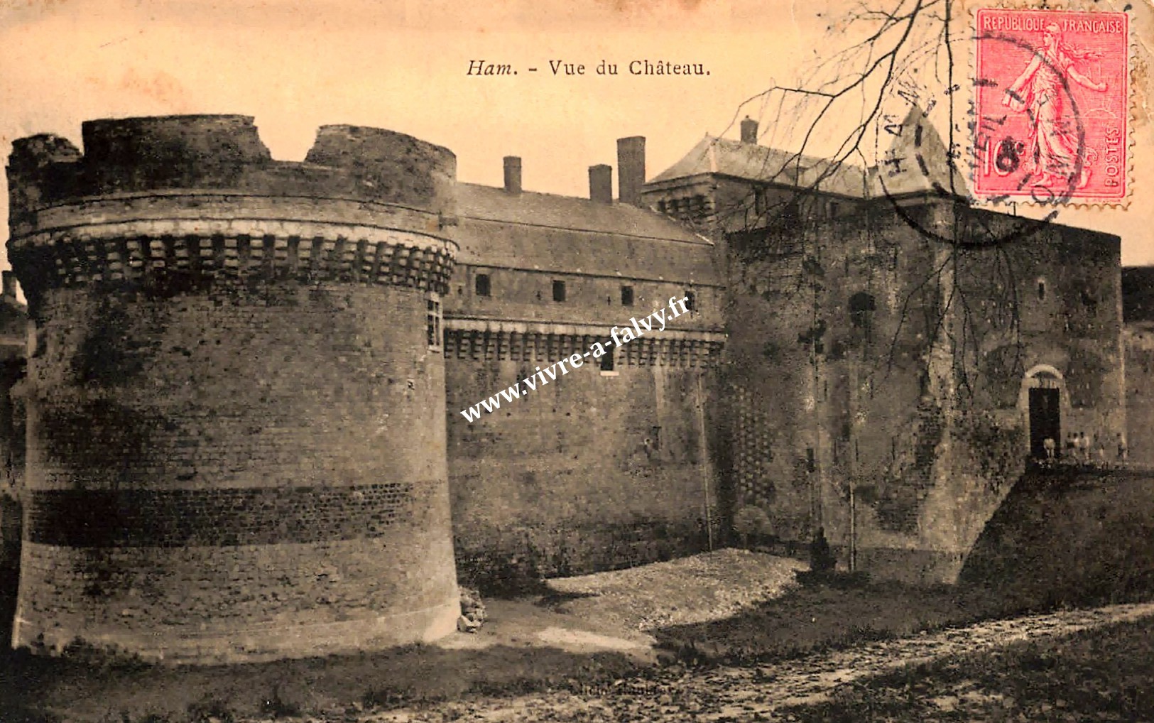 1 ham vue du chateau 2