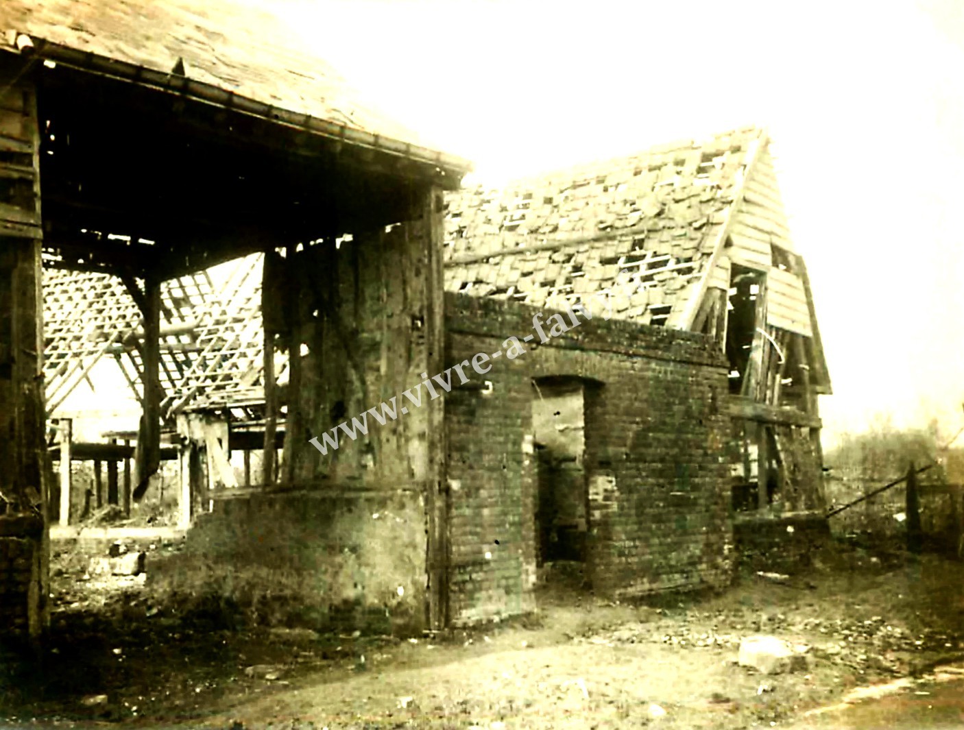 1 maucourt ferme apres bombardement