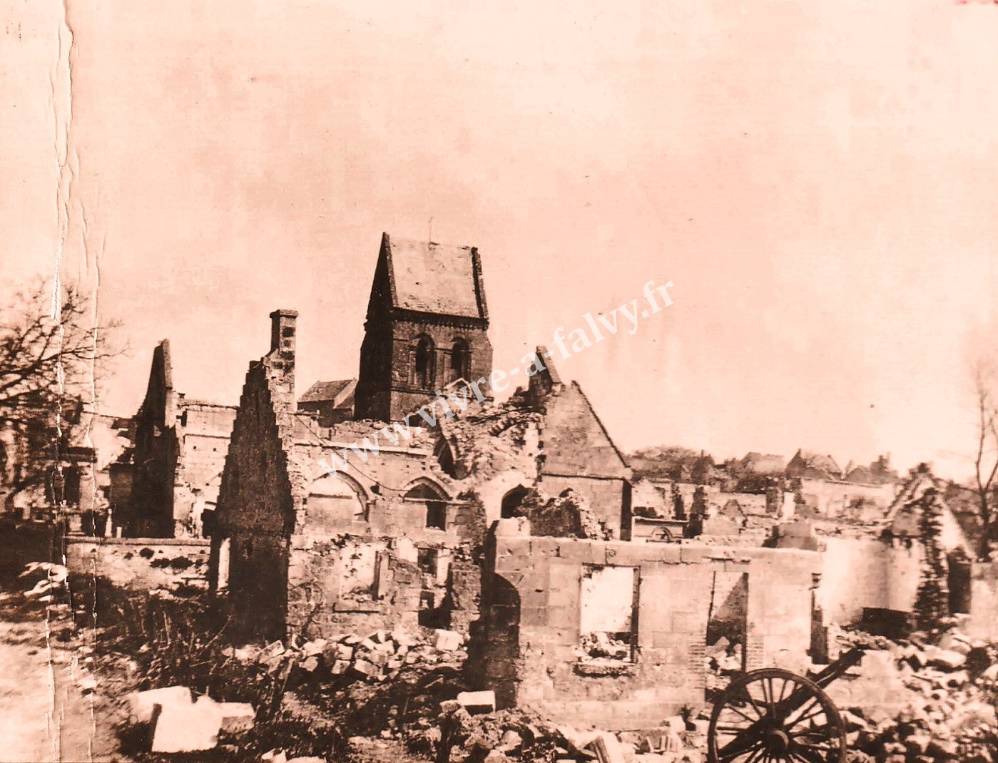 1 maucourt une vue ruines de l eglise