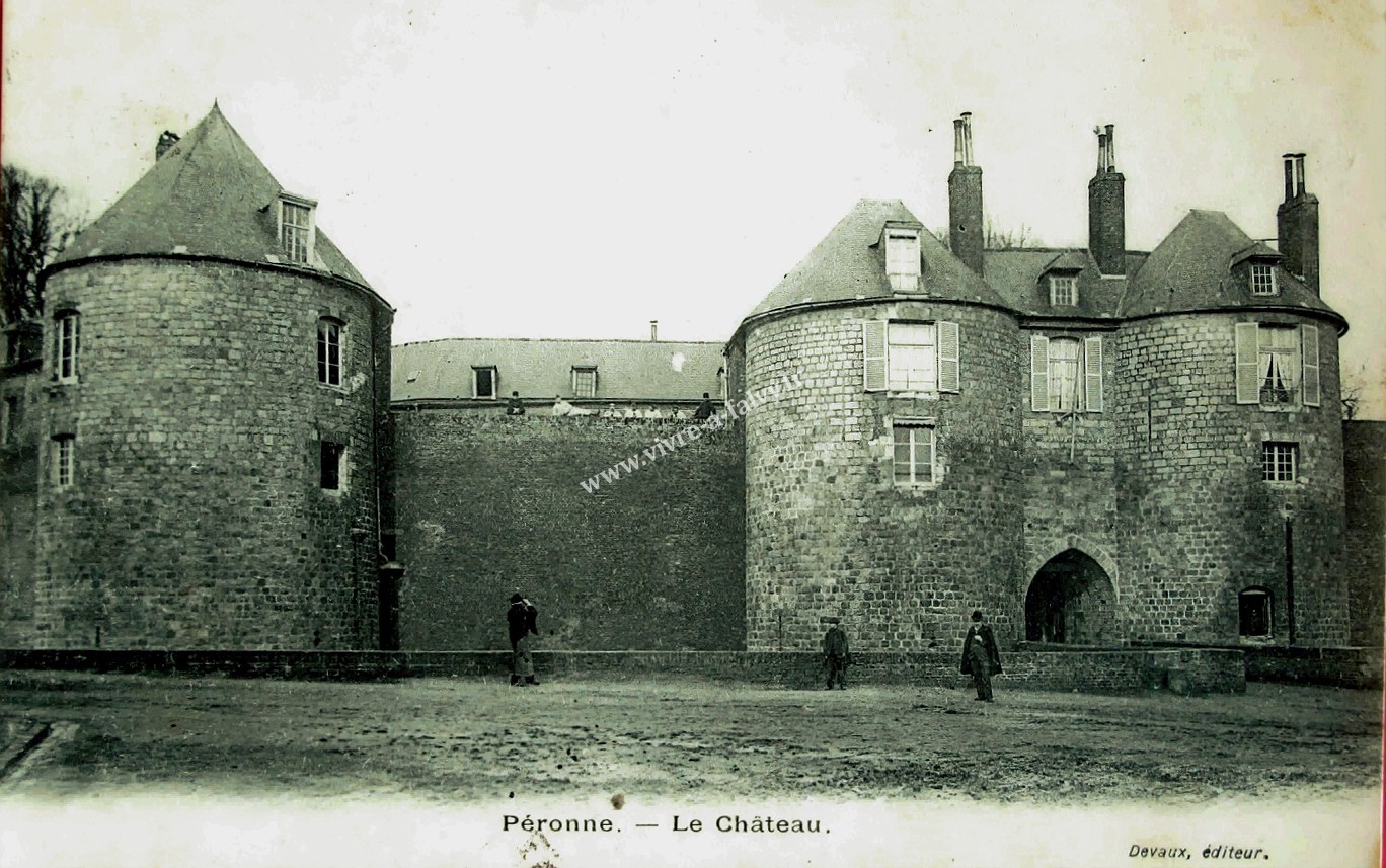 1 peronne le chateau 10