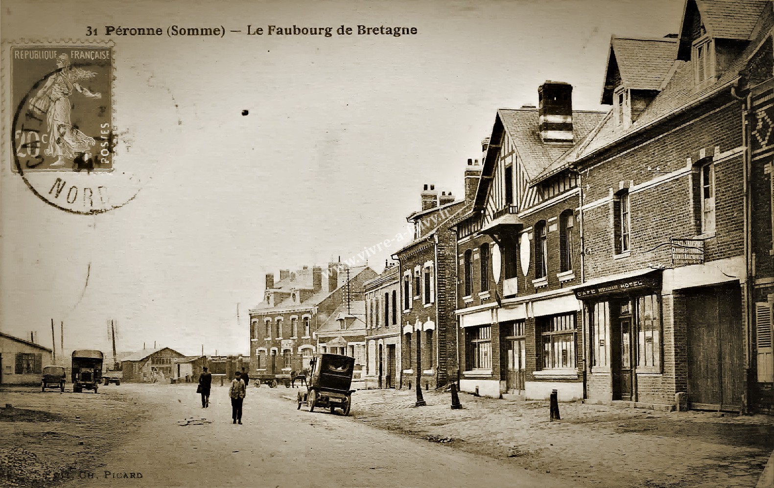 1 peronne le faubourg de bretagne 1