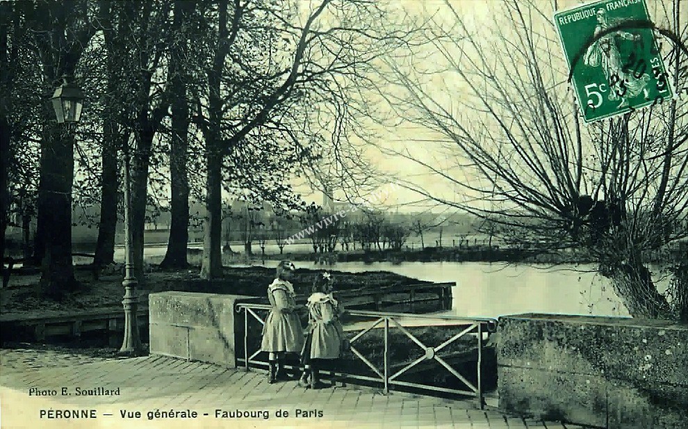 1 peronne vue generale faubourg de paris 1