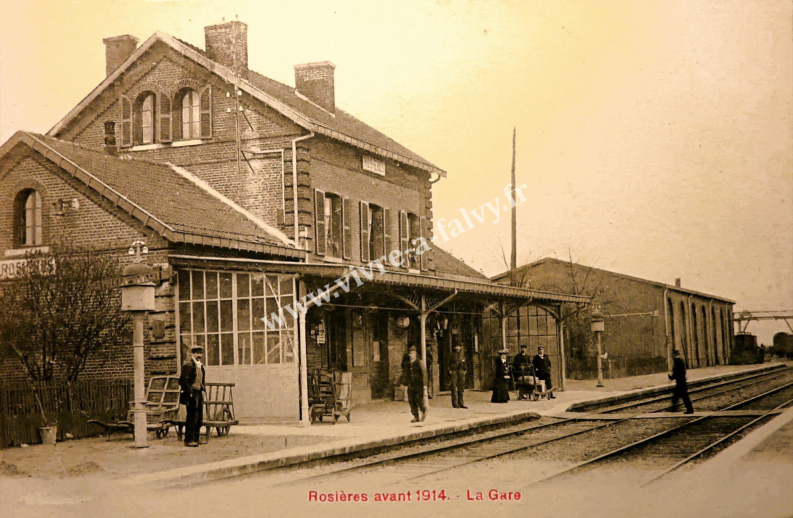 1 rosieres en santerre 1914 la gare