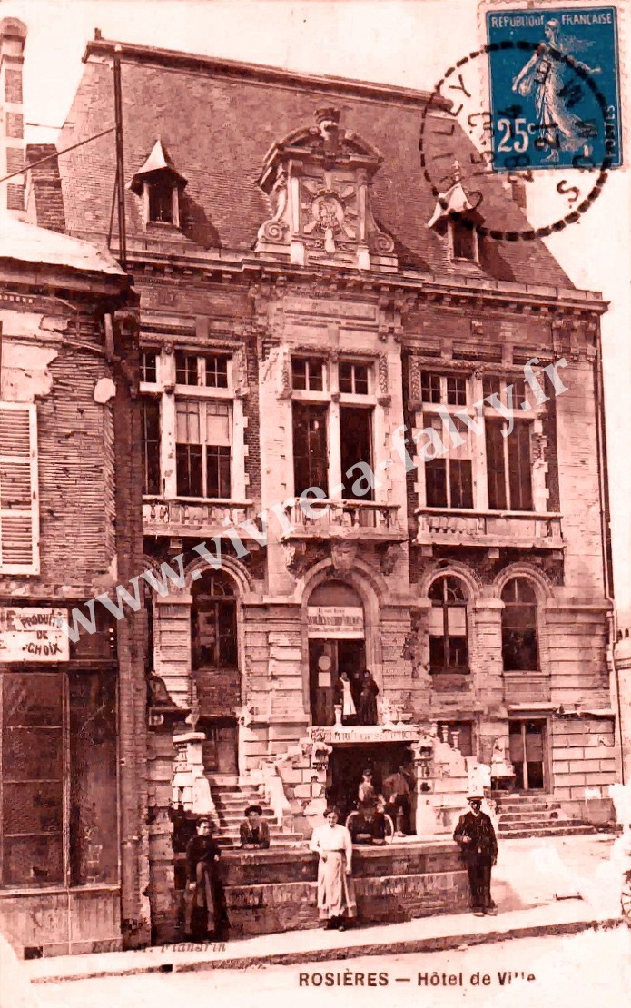 1 rosieres en santerre l hotel de ville