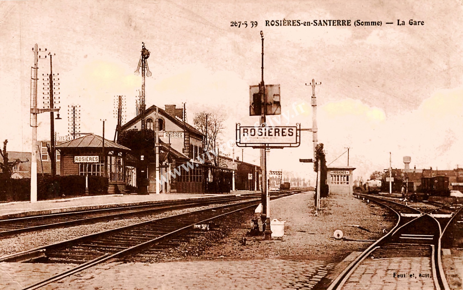 1 rosieres en santerre la gare 8