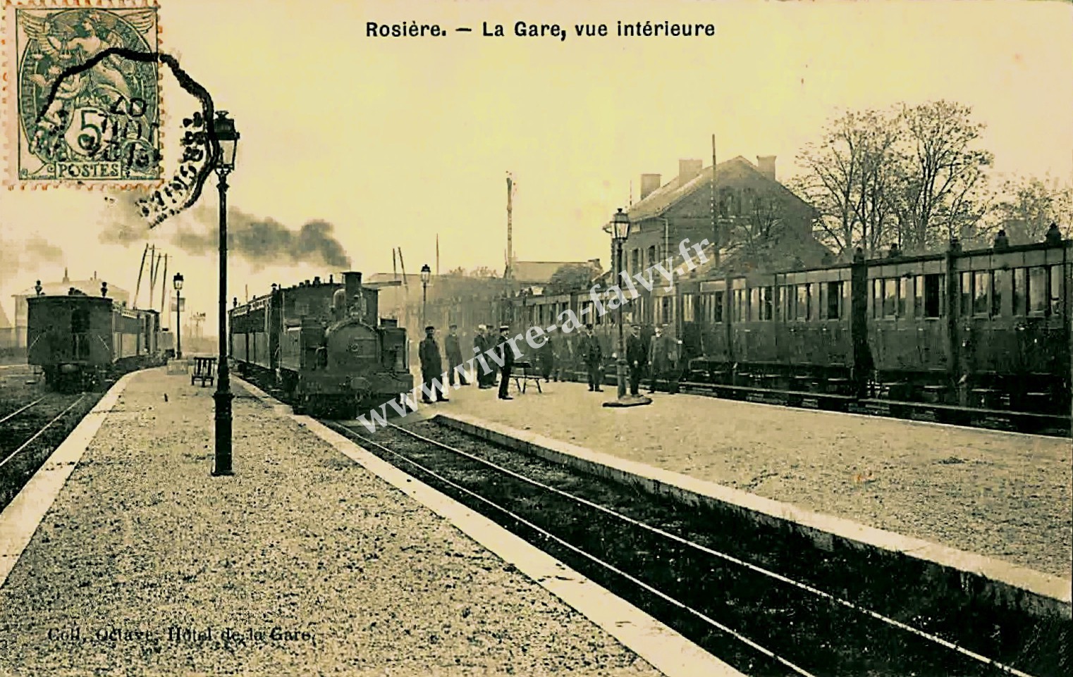 1 rosieres en santerre la gare vue interieure