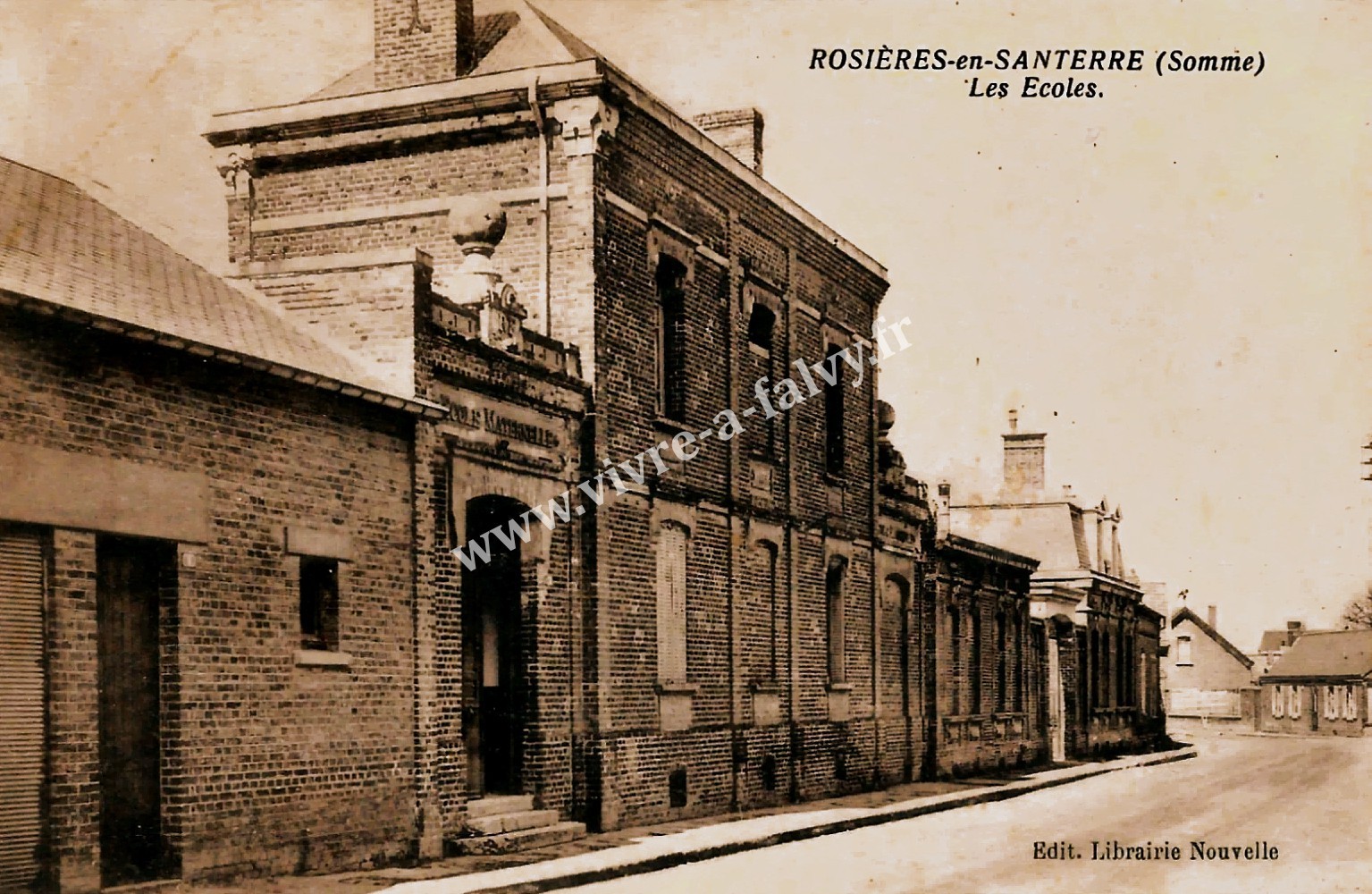 1 rosieres en santerre les ecoles