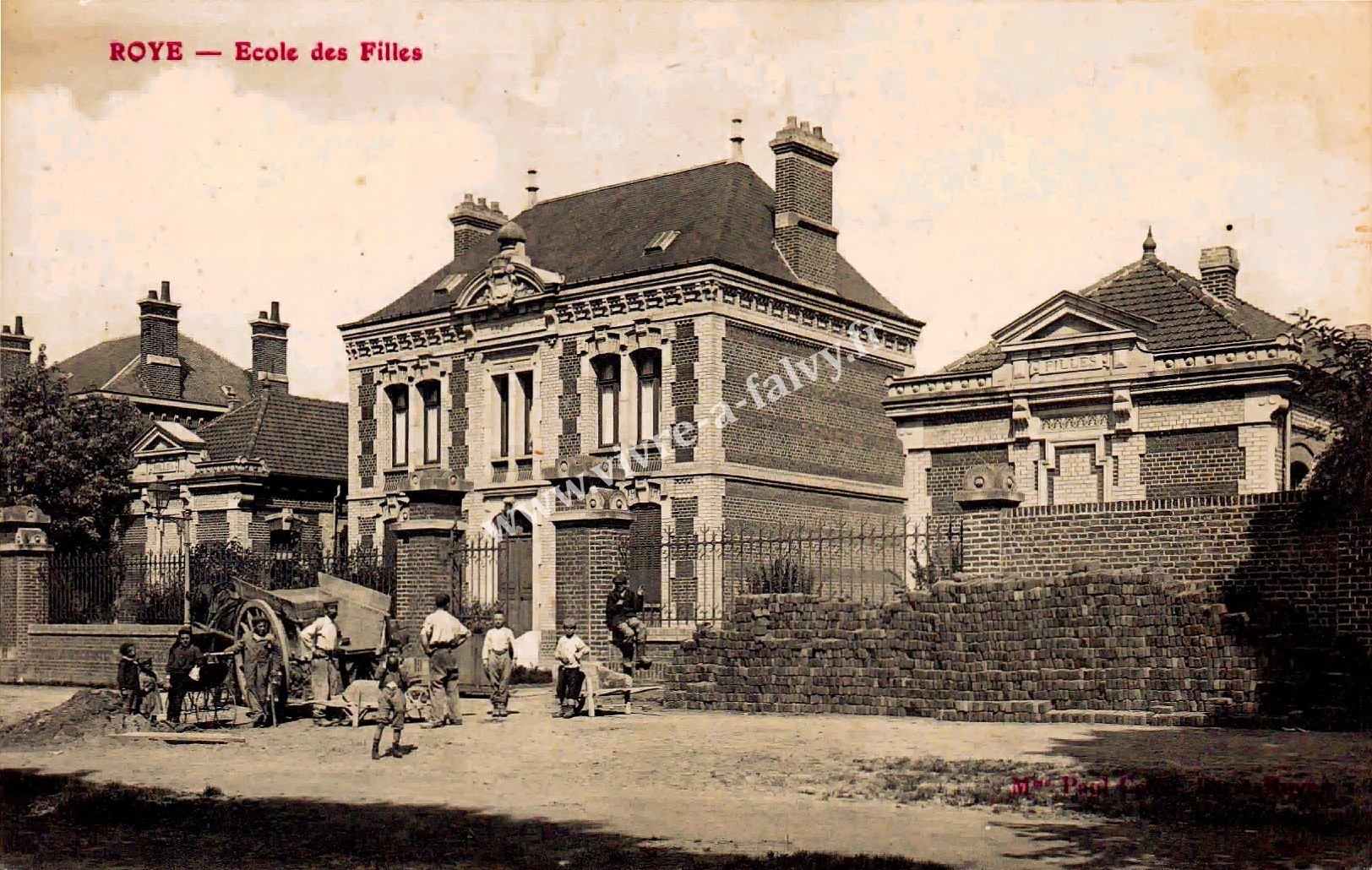 1 roye ecole des filles 2