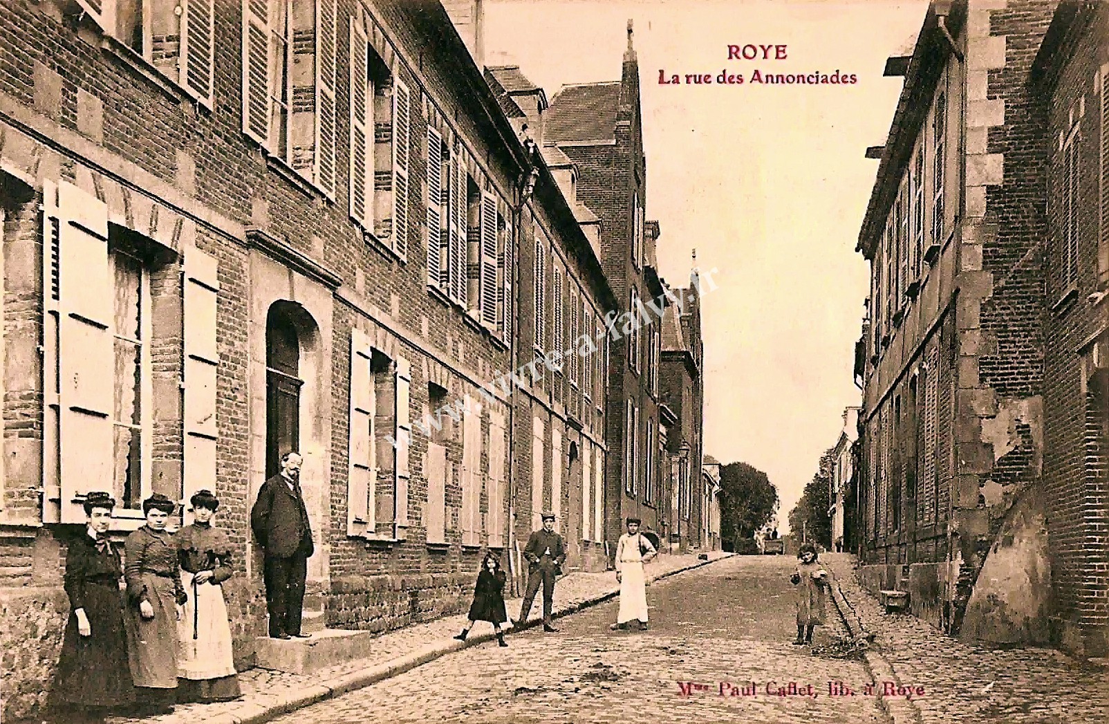 1 roye la rue des annonciades