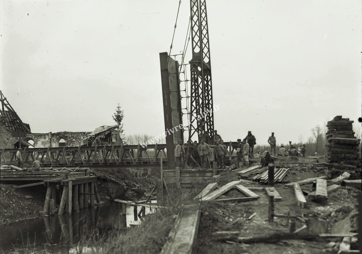 2 bethencourt construction pont levant par le genie