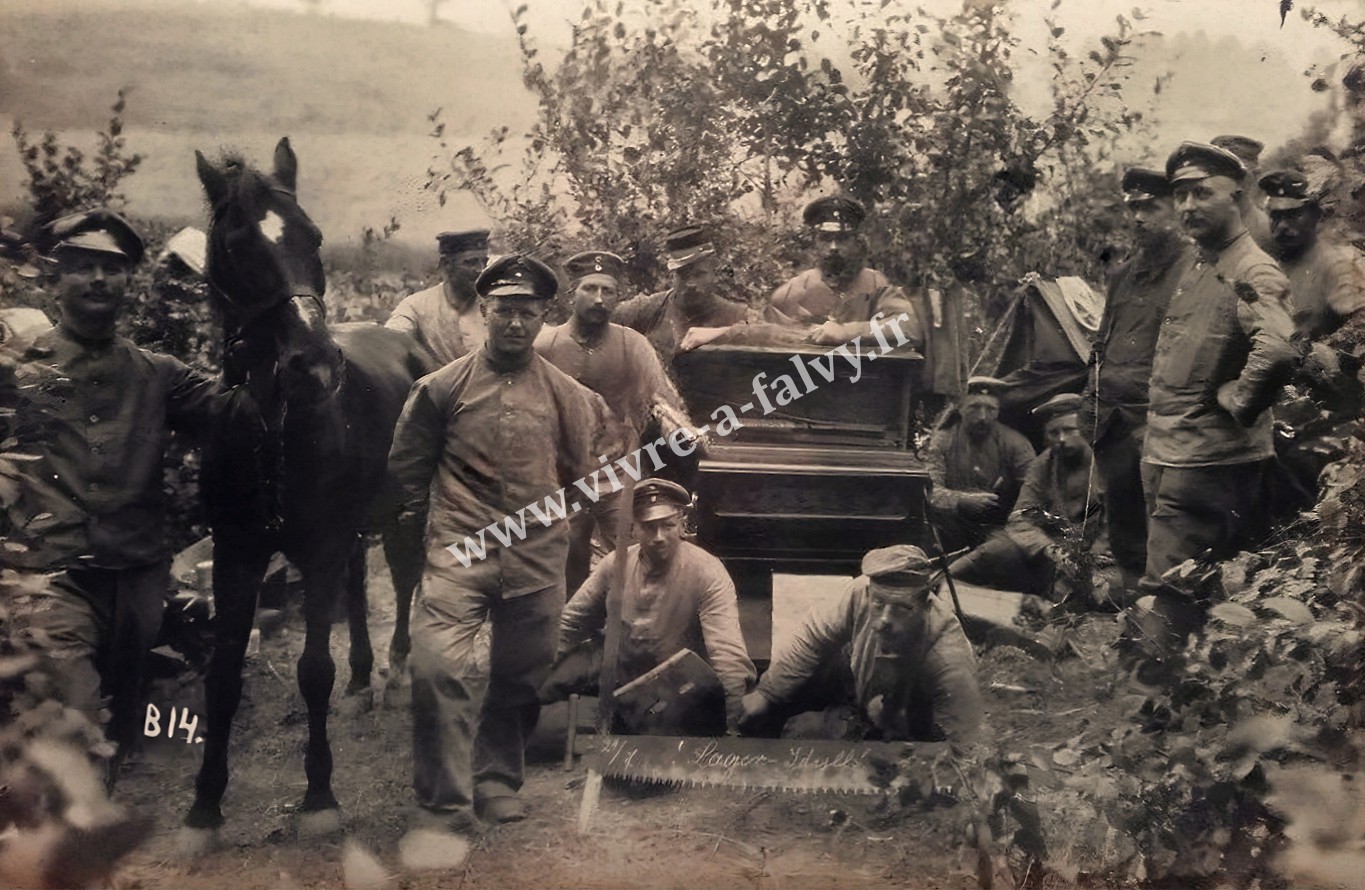 2 pargny soldats allemands piano des tranchees 20 09 1916