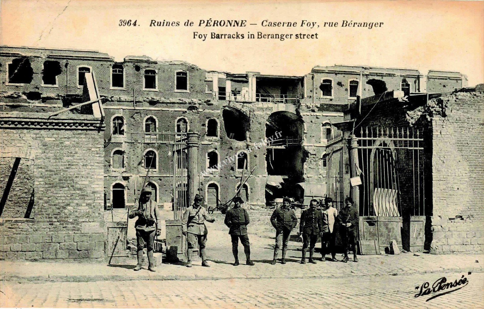 2 peronne caserne foy rue beranger 25