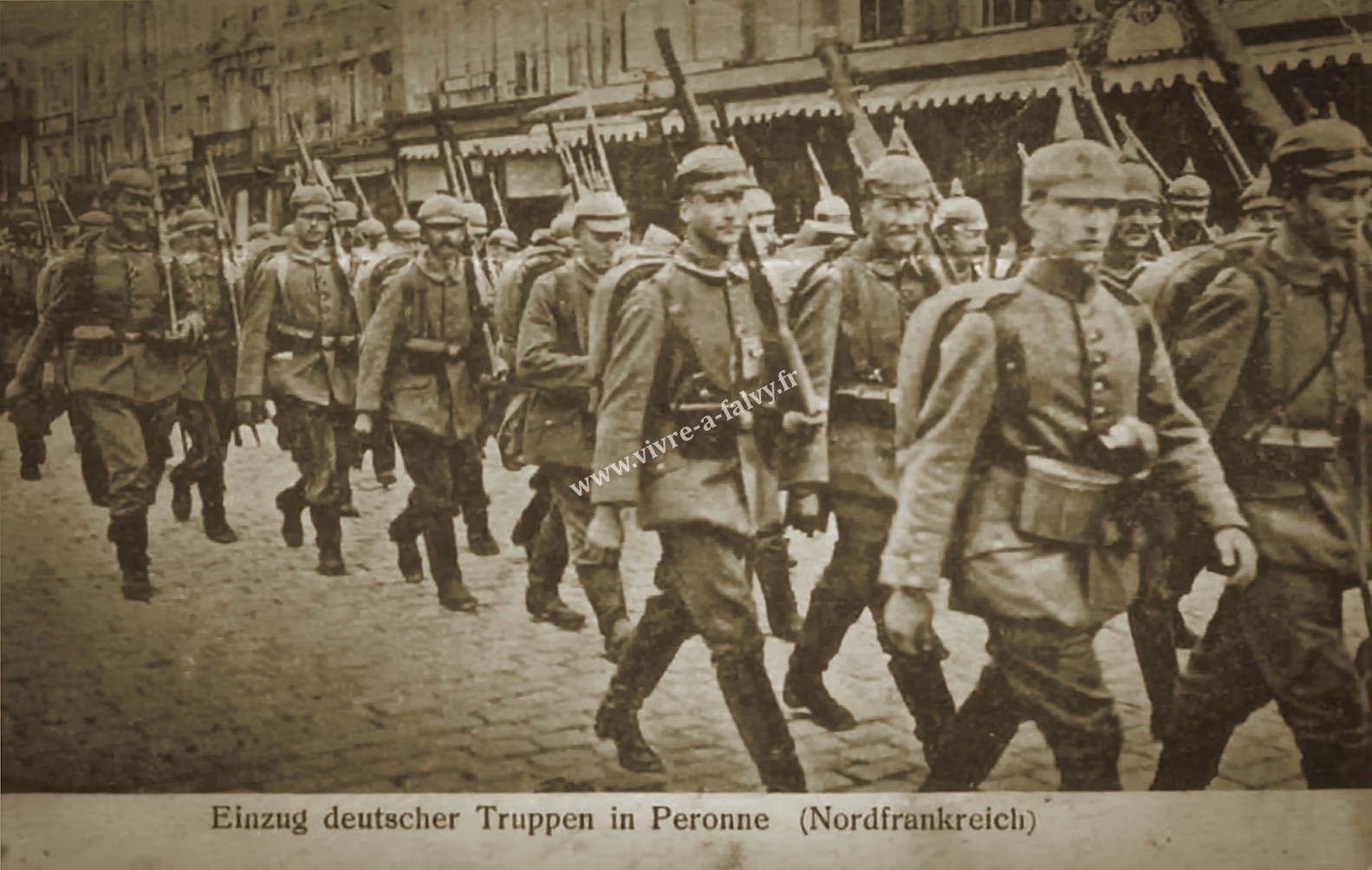 2 peronne defile troupes allemandes 1