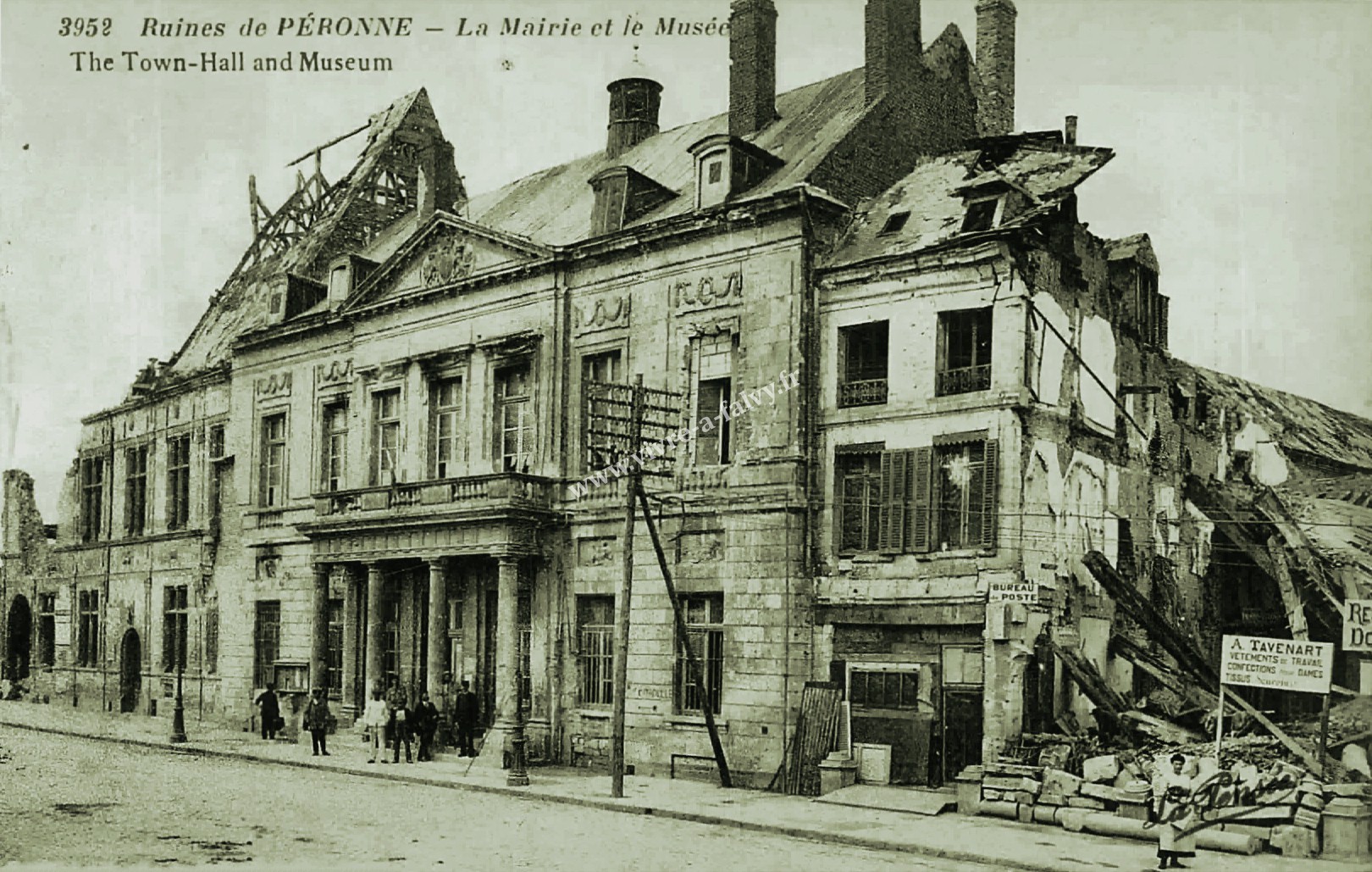 2 peronne la mairie le musee 1