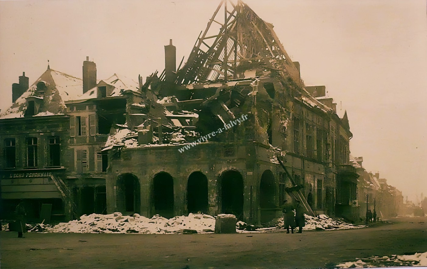 2 peronne rathaus 1