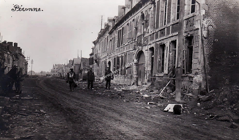 2 peronne rue en ruines 1