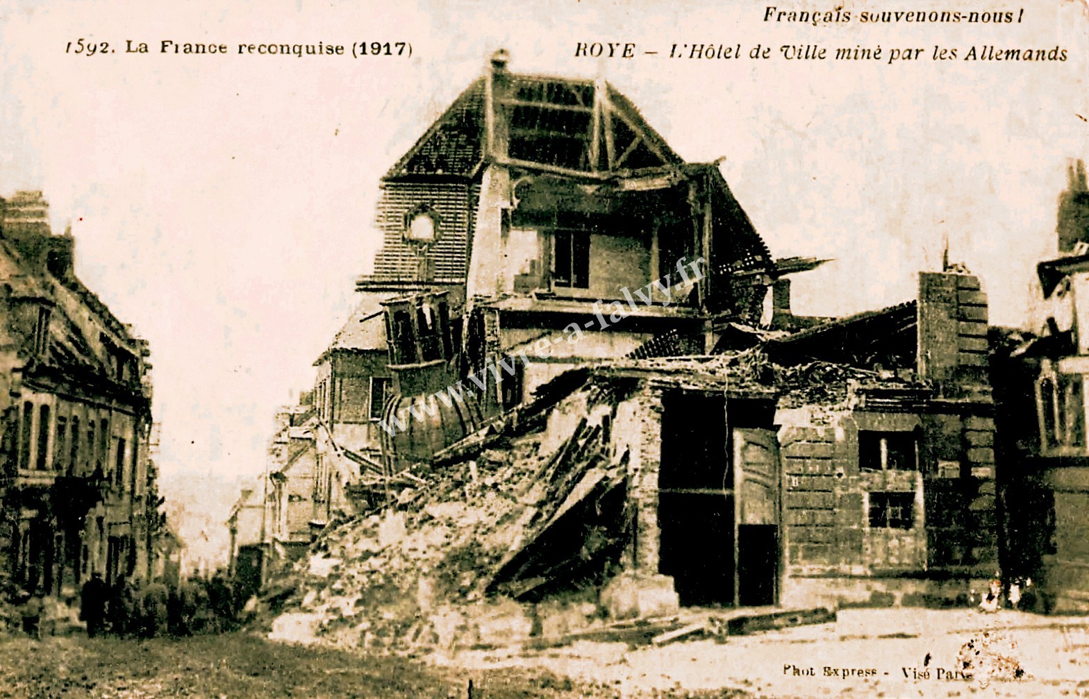 2 roye l hotel de ville mine par les allemands