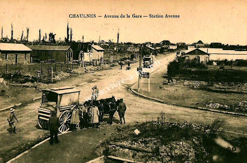 3 chaulnes l avenue de la gare le centre 3
