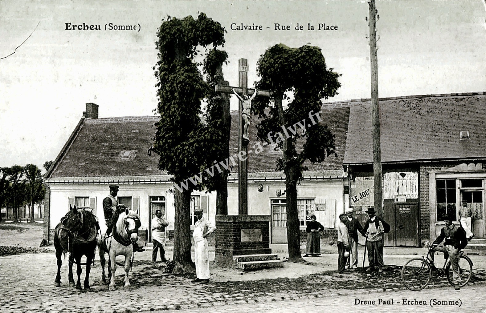 3 ercheu calvaire rue de la place