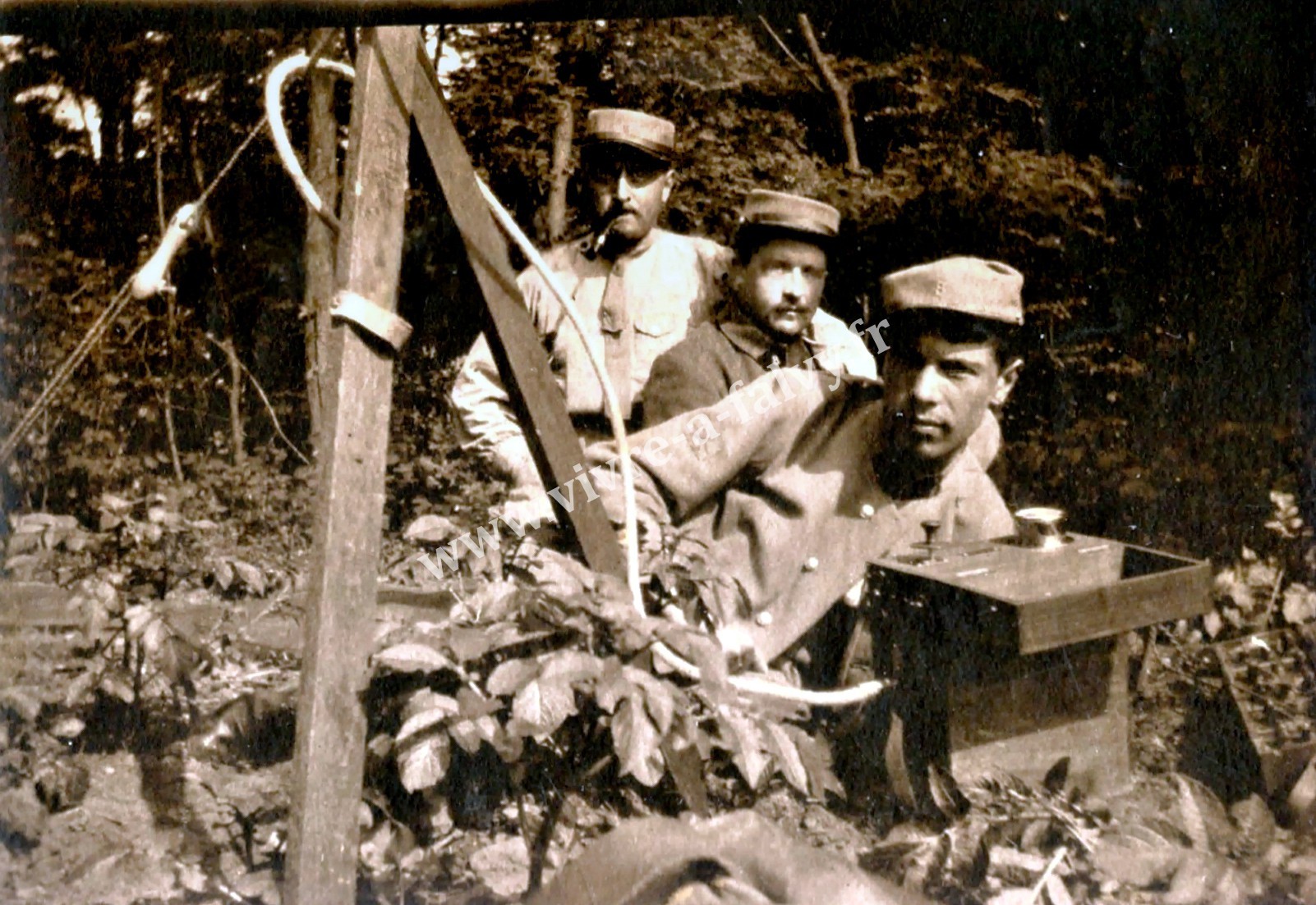 3 lihons poste de liaison du 317eme ri