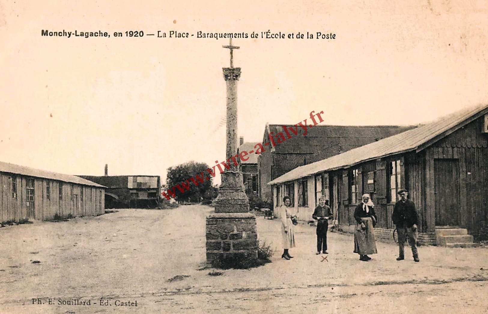 3 monchy lagache la place baraquement de l ecole et de la poste 1