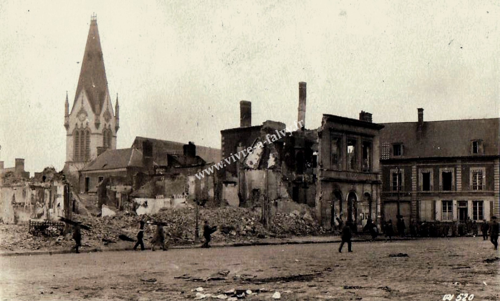 3 nesle eglise maisons en ruine