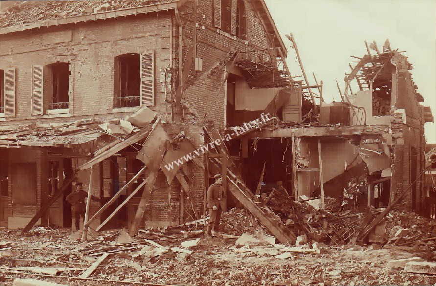 3 nesle gare en ruine 2