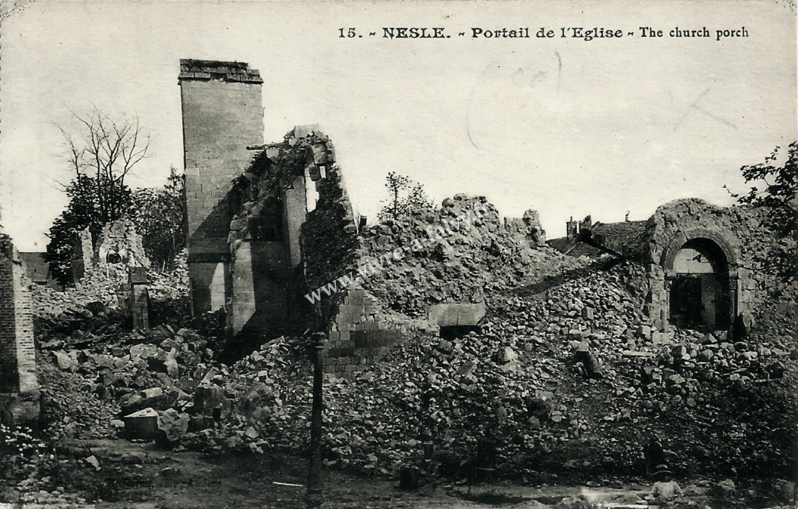 3 nesle les ruines de l eglise 7