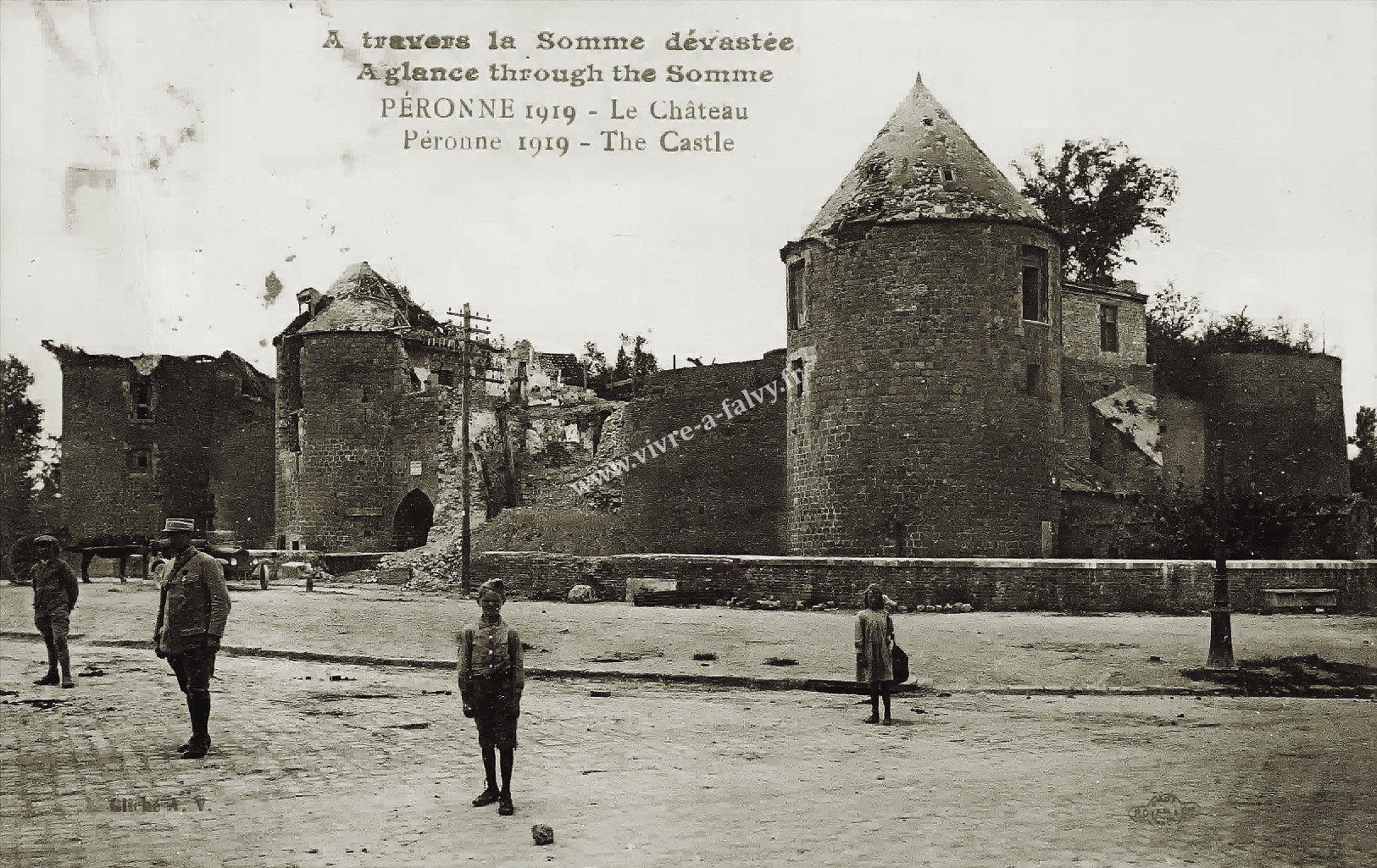 3 peronne 1919 le chateau 3