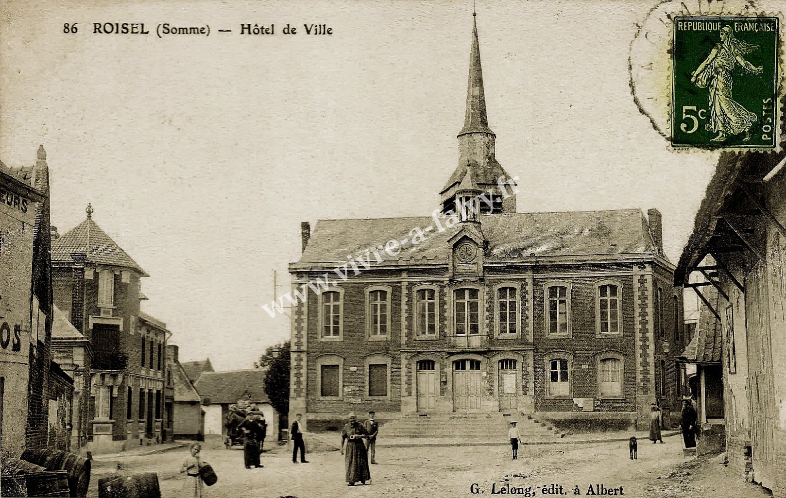 3 roisel l hotel de ville 2