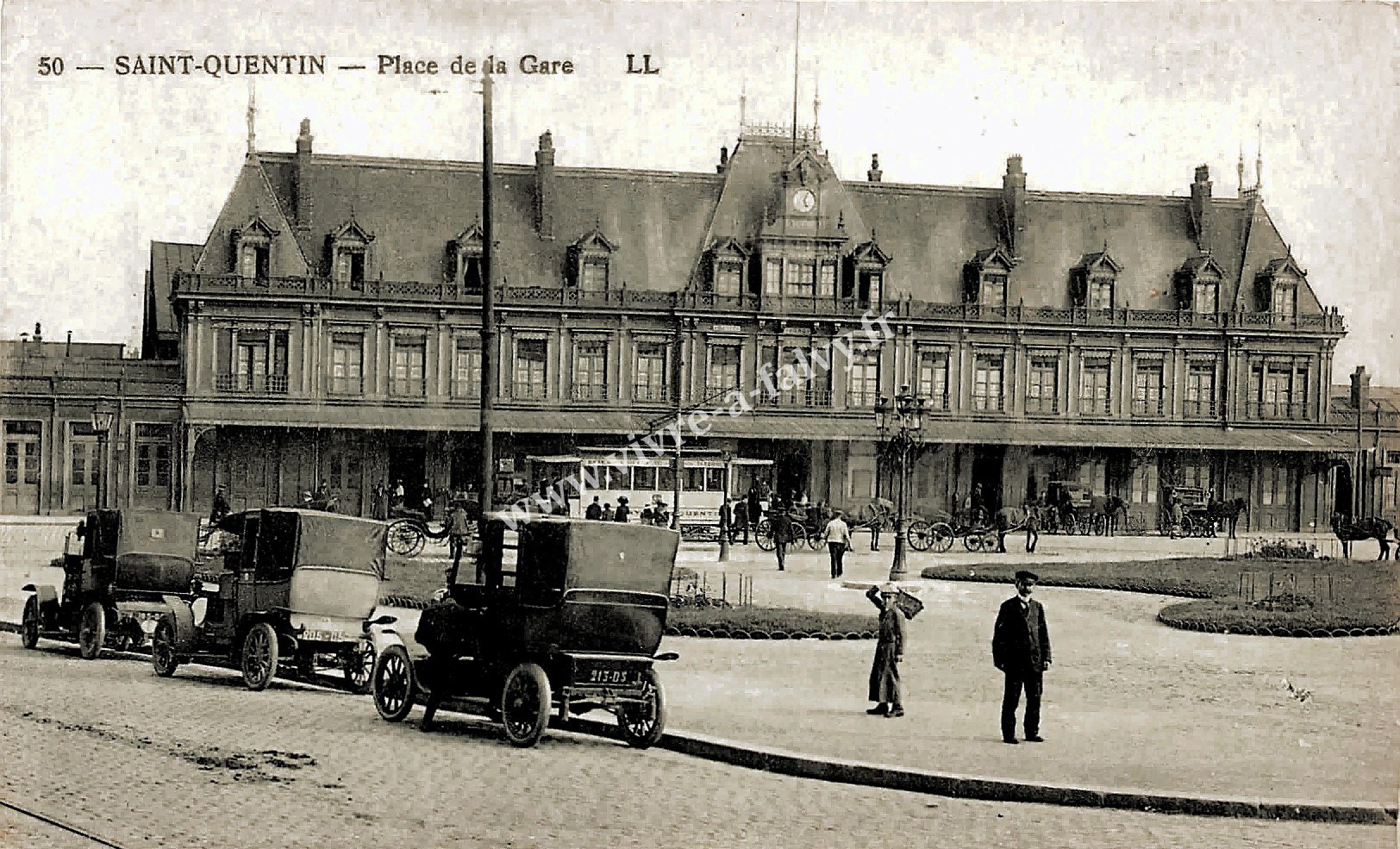 3 saint quentin place de la gare 2