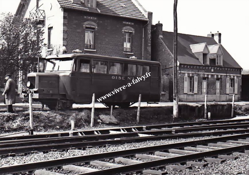 4 ham autorail billard 1 en 1953