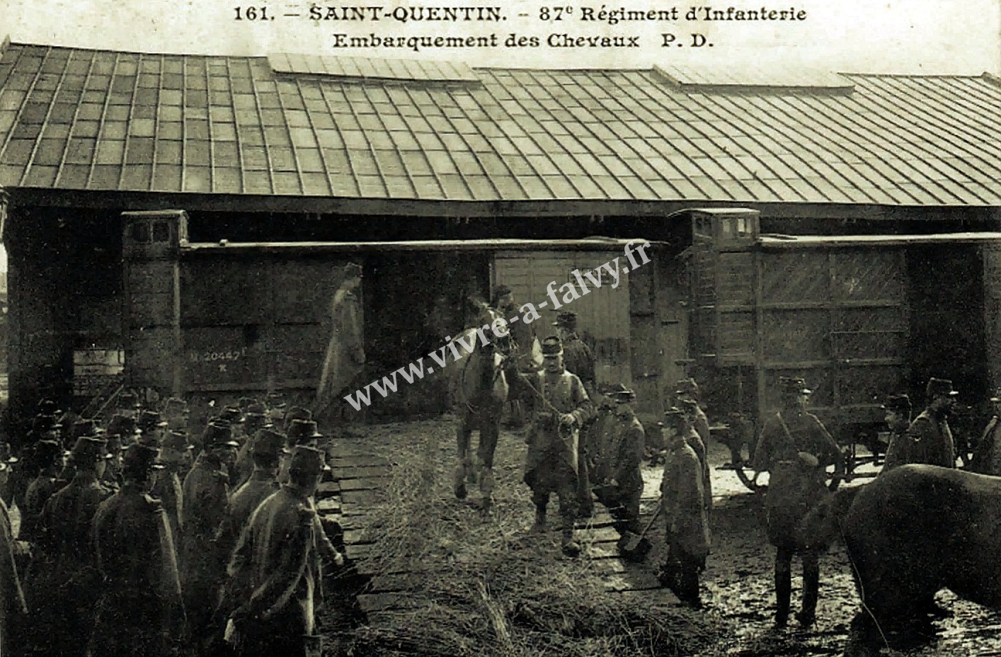 4 saint quentin 87eme regiment embarquement des chevaux