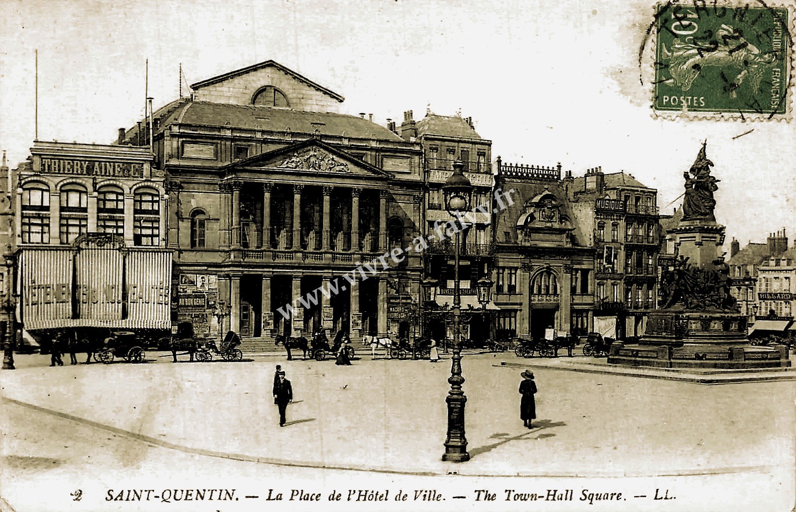 4 saint quentin la place de l hotel de ville