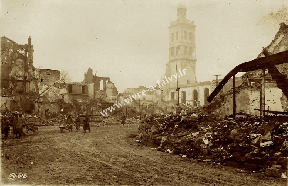 4 saint quentin les ruines soldats allemands l eglise des jacobins