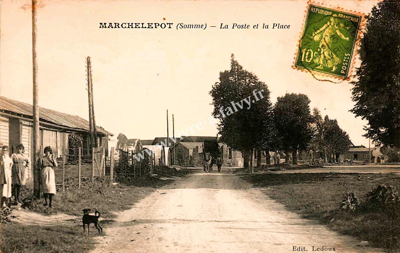 5 marchelepot la poste et la place 2
