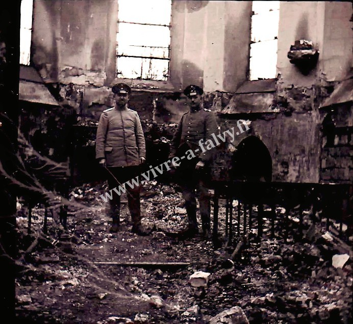 5 rethonvillers soldats allemands dans l eglise 2