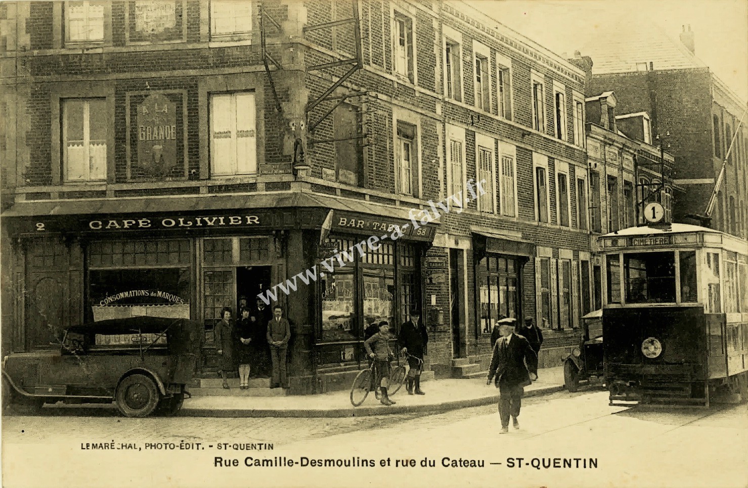 5 saint quentin rue camille desmoulins et rue du cateau cafe olivier et tramway 