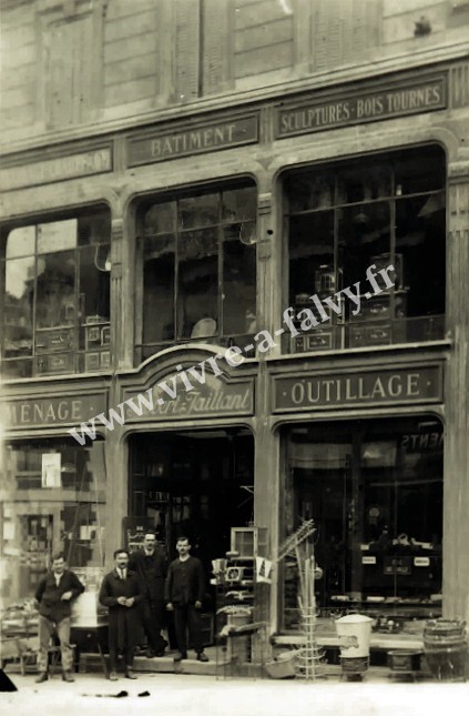 5 saint quentin rue d isle devanture au rabot d or quincaillerie outillage meubles
