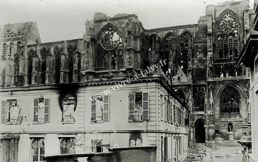 5 saint quentin vue sur les ruines de la basilique 2