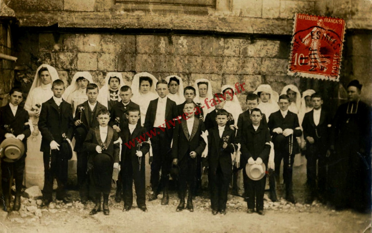 7 estrees en chaussee les communiants et communiantes 14 juin 1912
