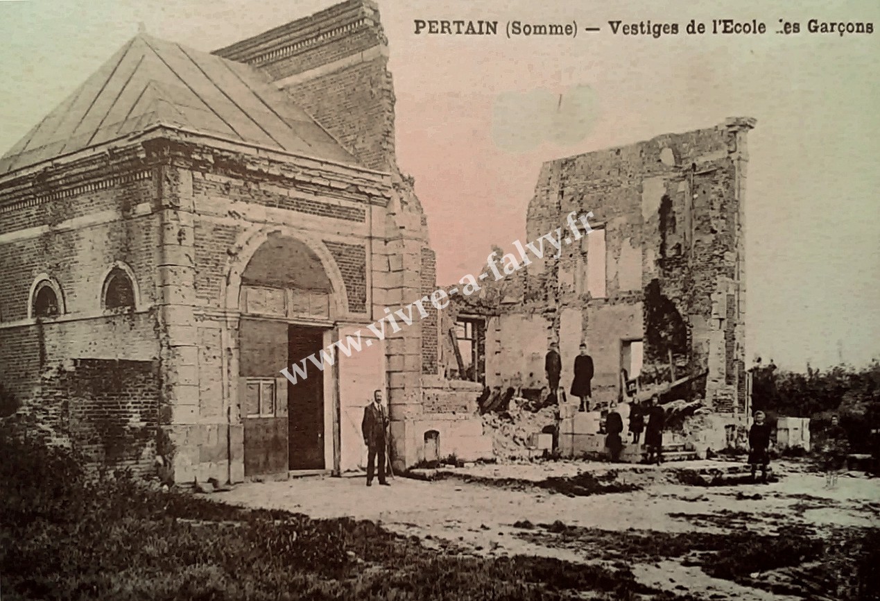8 pertain vestiges de l ecole des garcons