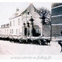 Ferme Saint-Simon Batiments d'entrée avant 1914