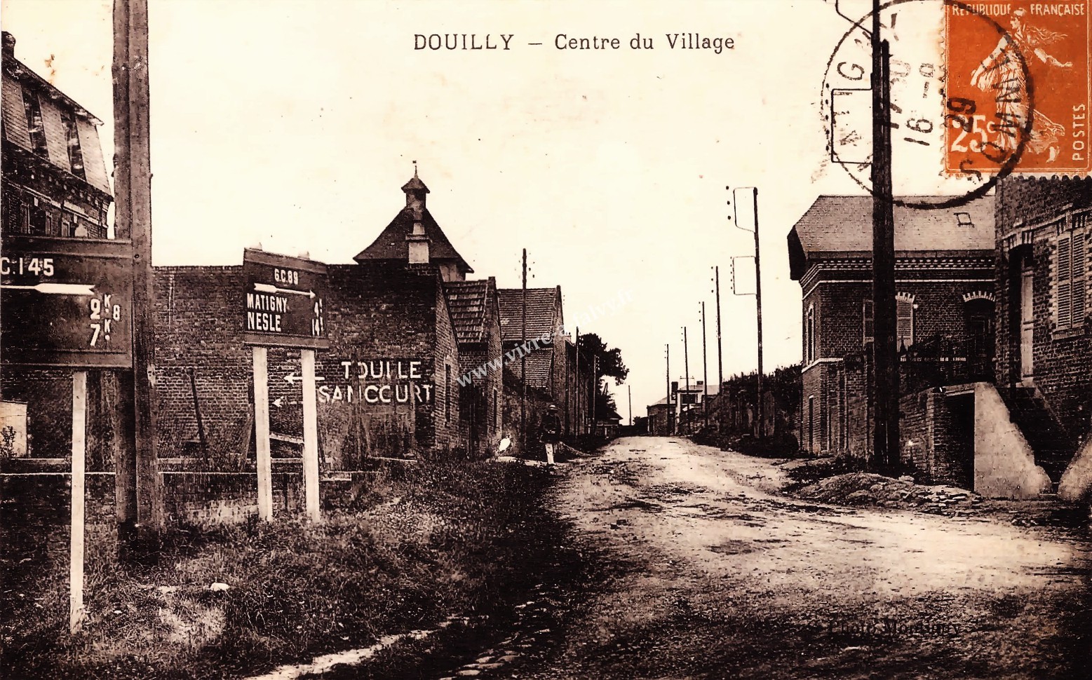Douilly centre du village