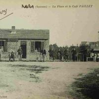 Falvy - La place et café Paillet