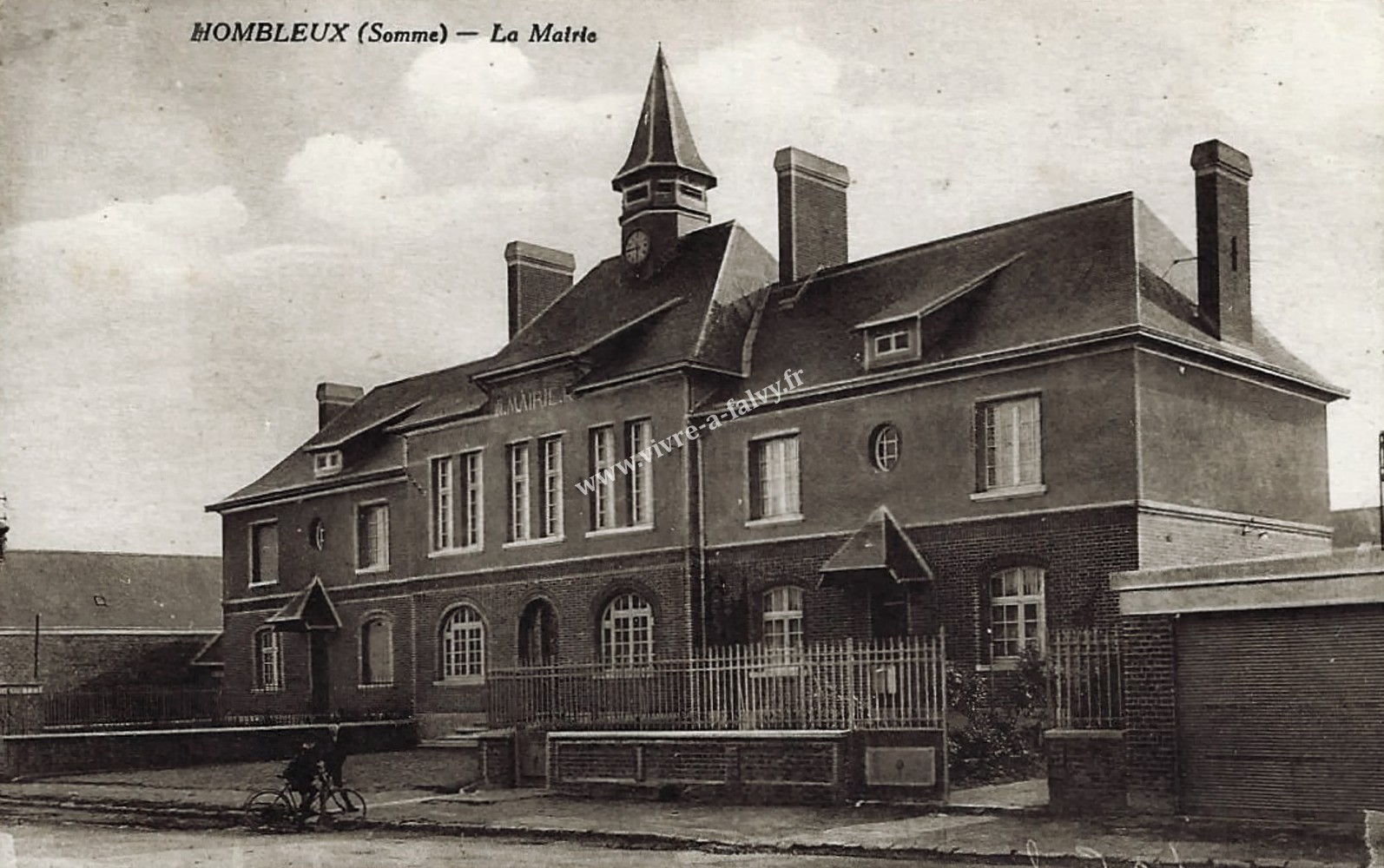 Hombleux la mairie
