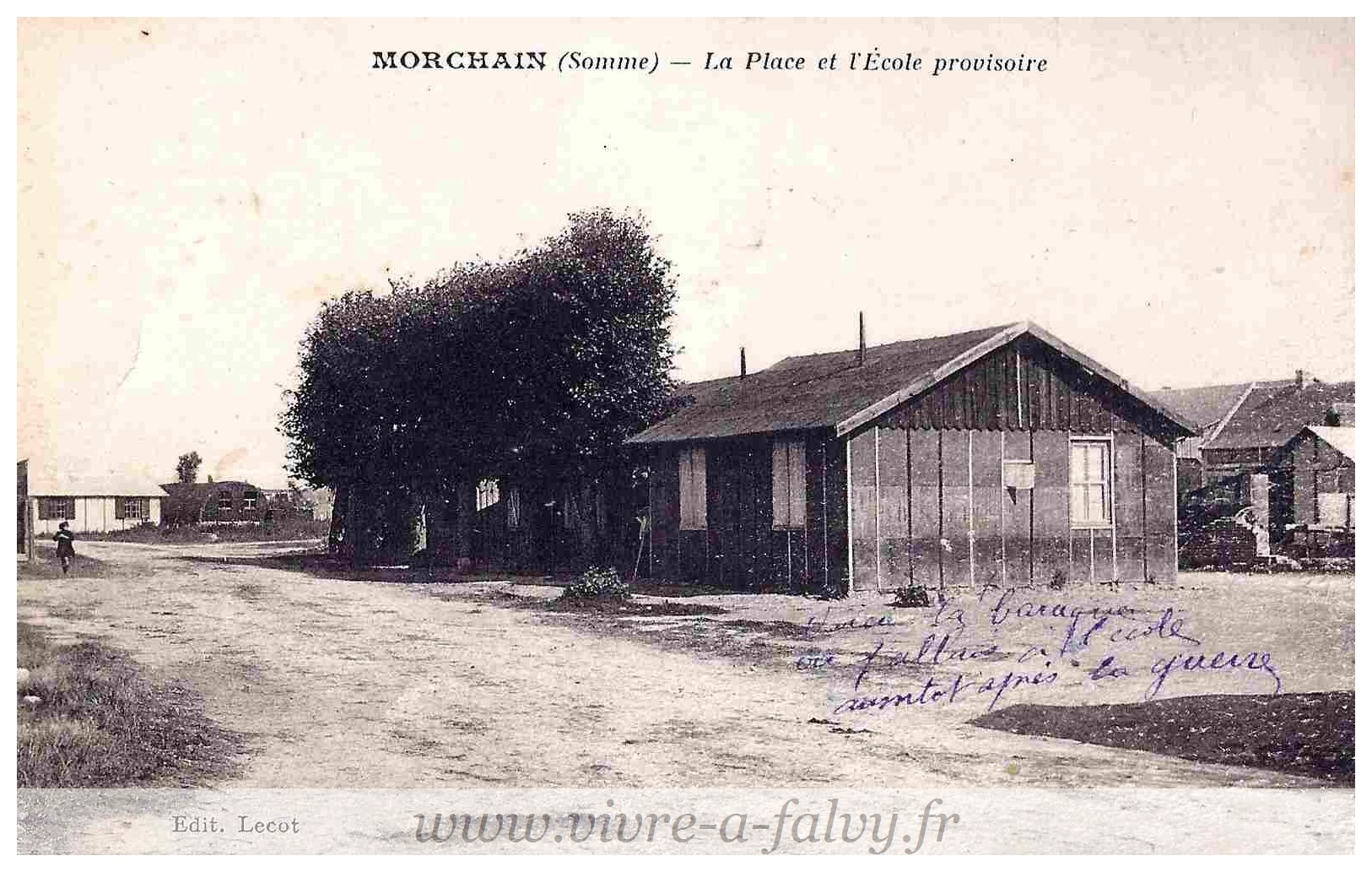 Morchain - La Place et l'Ecole provisoire